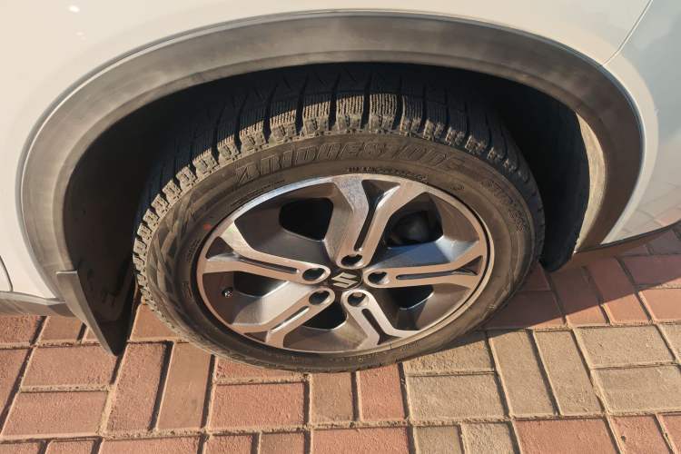 Used Suzuki Vitara 2016 1.4T Automatic 4x4 Flagship Model Right Front Wheel Hub