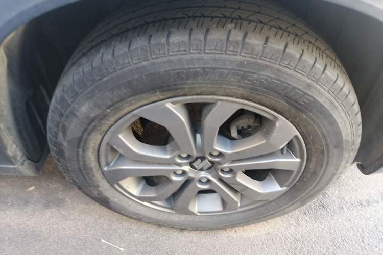 Used Suzuki Vitara 2016 1.6L Manual Two-Wheel Drive Entry-Level Trim Right Front Wheel Hub