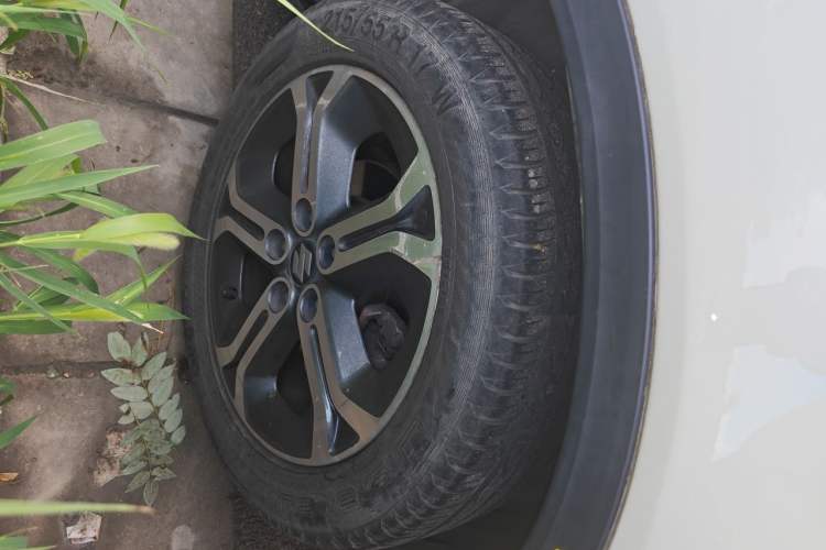 Used Suzuki Vitara 2016 1.4T Automatic 4x4 Flagship Model Right Front Wheel Hub