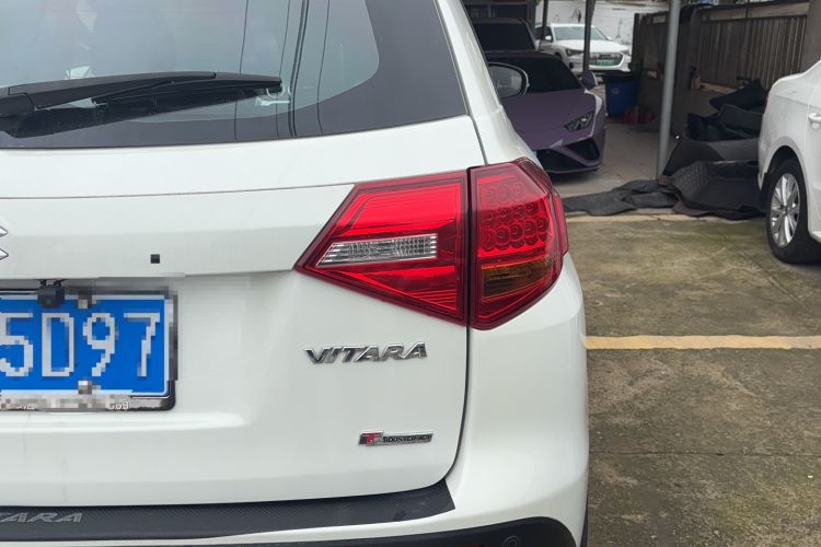 Used Suzuki Vitara 2016 1.4T Manual Two-Wheel-Drive Elite Model Right Rear Taillight