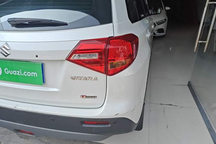 Used Suzuki Vitara 2016 1.4T Automatic Two-Wheel Drive Elite Model Right Rear Taillight