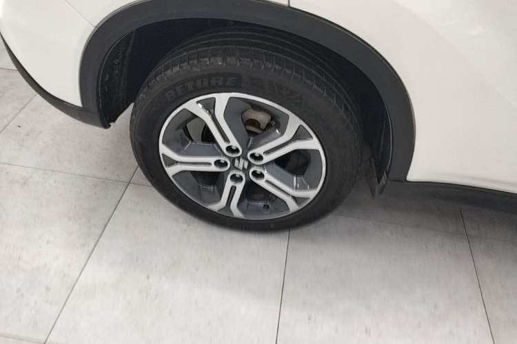 Used Suzuki Vitara 2016 1.4T Manual Two-Wheel-Drive Elite Model Right Rear Wheel Hub