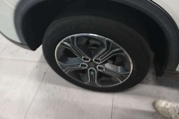 Used Suzuki Vitara 2016 1.4T Automatic All-Wheel Drive Leading Version Right Rear Wheel Hub