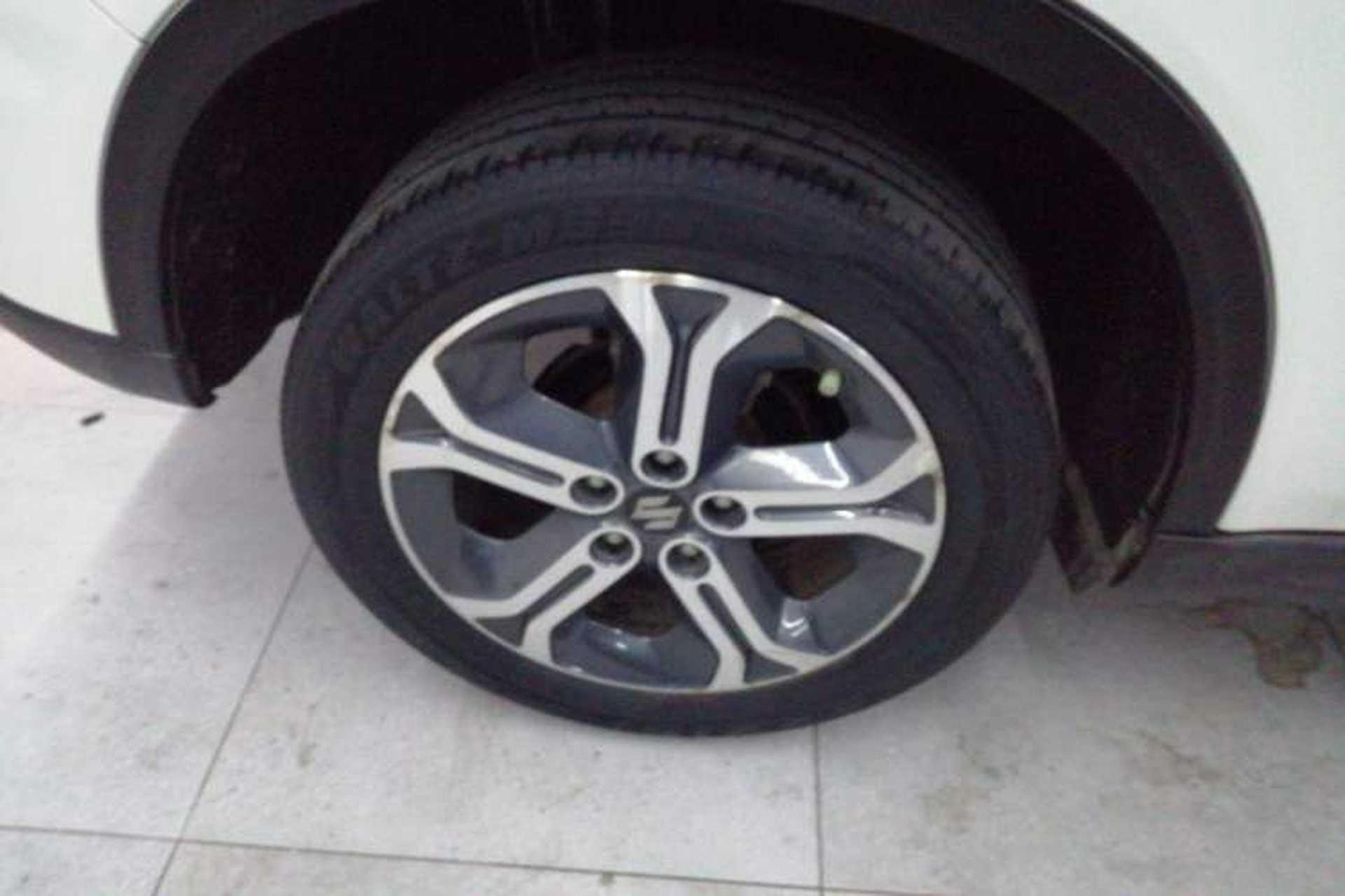 Used Suzuki Vitara 2016 1.4T Manual Two-Wheel-Drive Elite Model Right Rear Wheel Hub