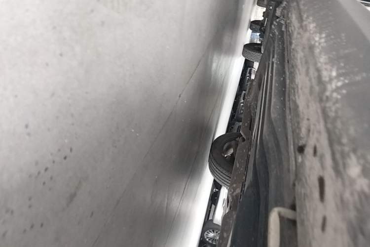 Used Suzuki Vitara 2016 1.4T Automatic 4x4 Flagship Model Right Side Sill