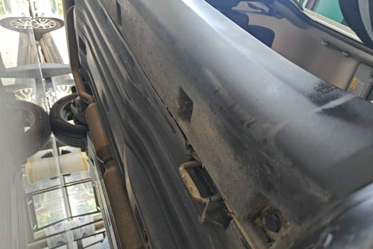 Used Suzuki Vitara 2016 1.4T Automatic Two-Wheel Drive Elite Model Right Side Sill