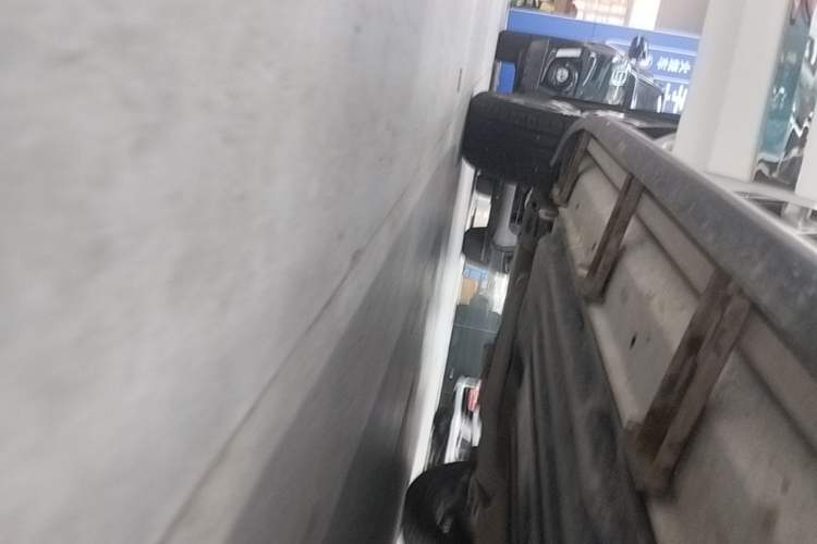 Used Suzuki Vitara 2016 1.4T Automatic 4x4 Flagship Model Right Side Sill