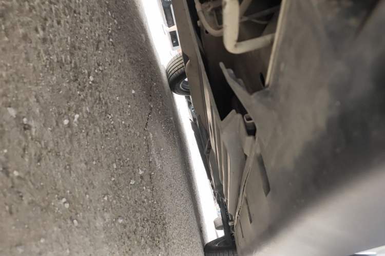 Used Suzuki Vitara 2016 1.4T Automatic Two-Wheel Drive Luxury Version Right Side Sill