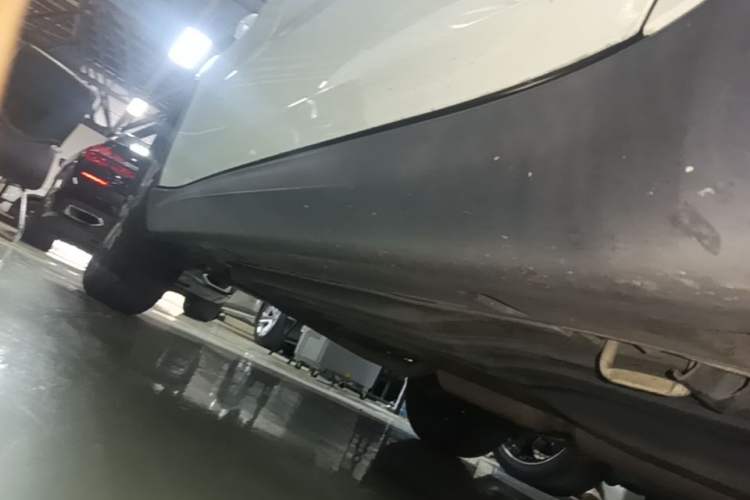 Used Suzuki Vitara 2016 1.4T Automatic Two-Wheel Drive Luxury Version Right Side Sill