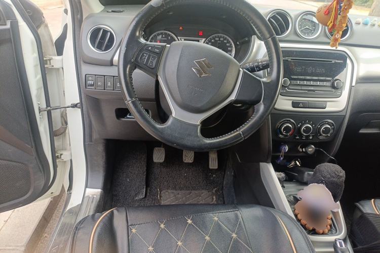 Used Suzuki Vitara 2016 1.4T Manual Two-Wheel-Drive Elite Model Steering Wheel