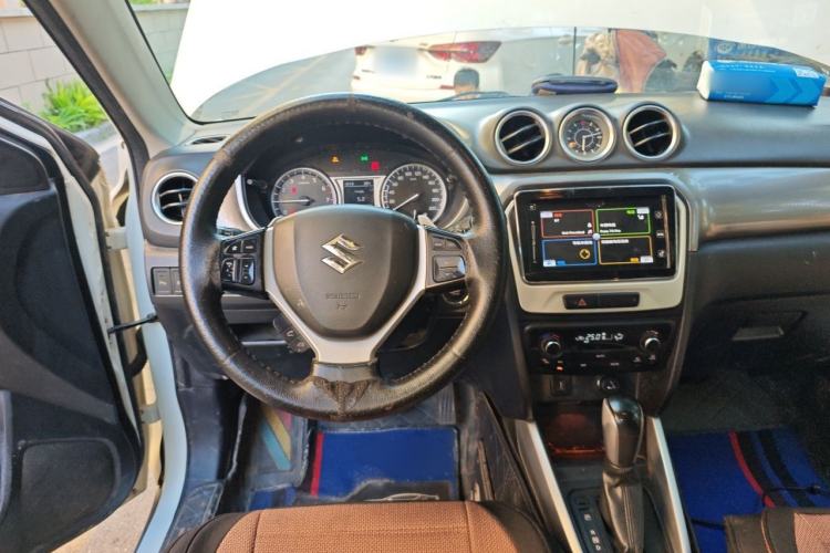 Used Suzuki Vitara 2016 1.4T Automatic Two-Wheel Drive Luxury Version Steering Wheel