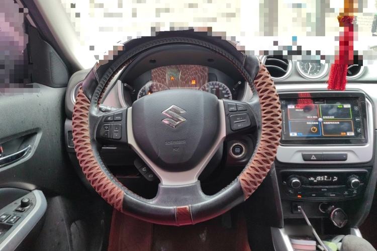 Used Suzuki Vitara 2016 1.4T Manual Two-Wheel Drive Luxury Model Steering Wheel