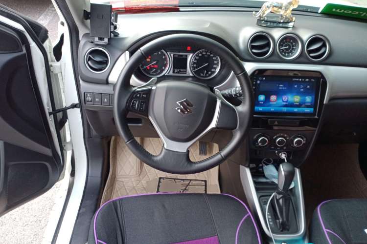 Used Suzuki Vitara 2016 1.4T Automatic Two-Wheel Drive Elite Model Steering Wheel