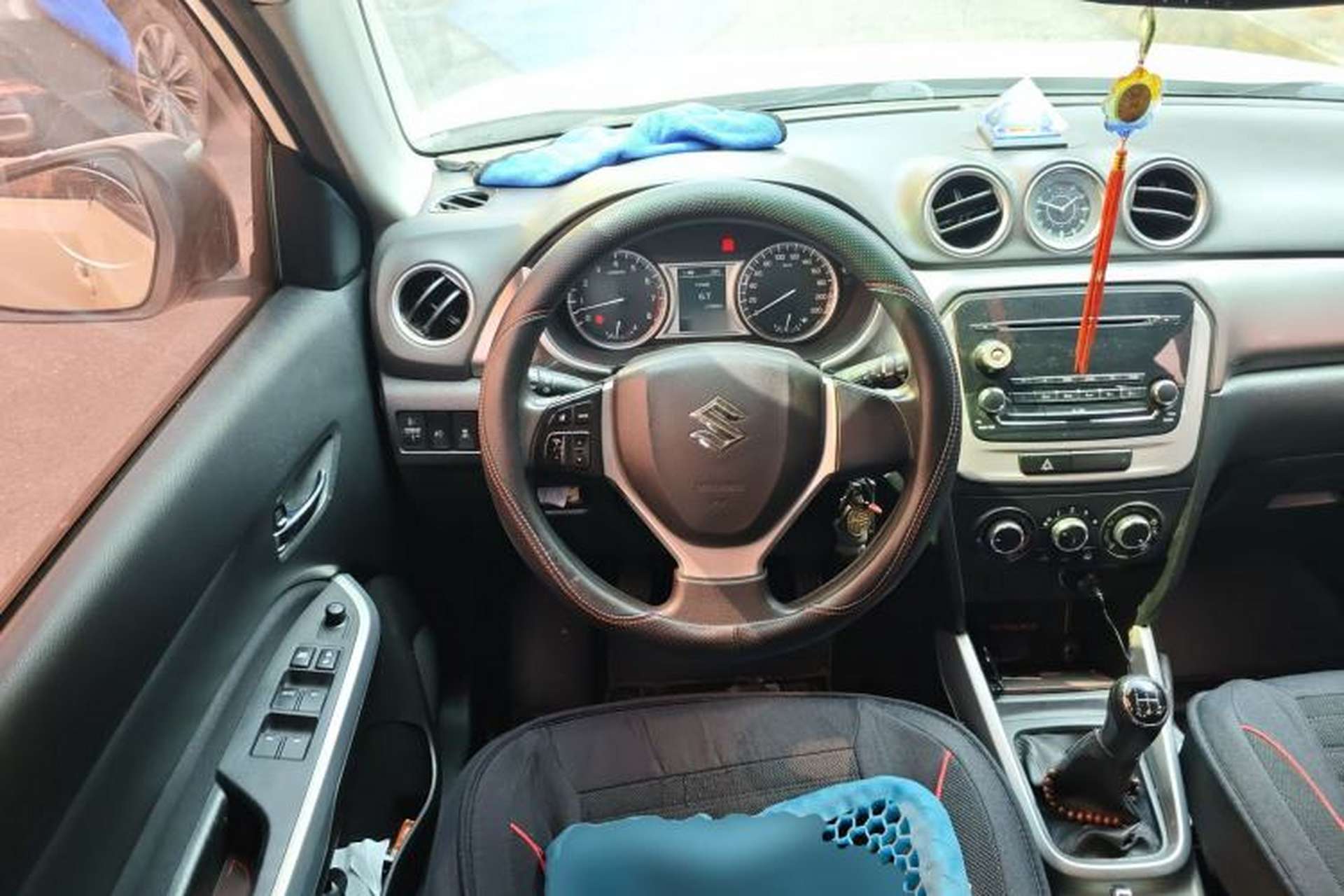 Used Suzuki Vitara 2016 1.6L Manual Two-Wheel Drive Entry-Level Trim Steering Wheel