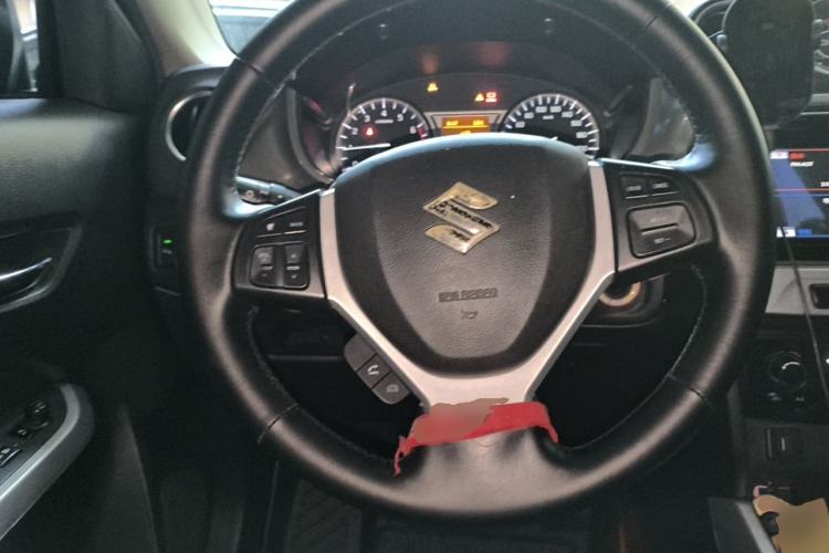 Used Suzuki Vitara 2016 1.4T Automatic Two-Wheel Drive Luxury Version Steering Wheel