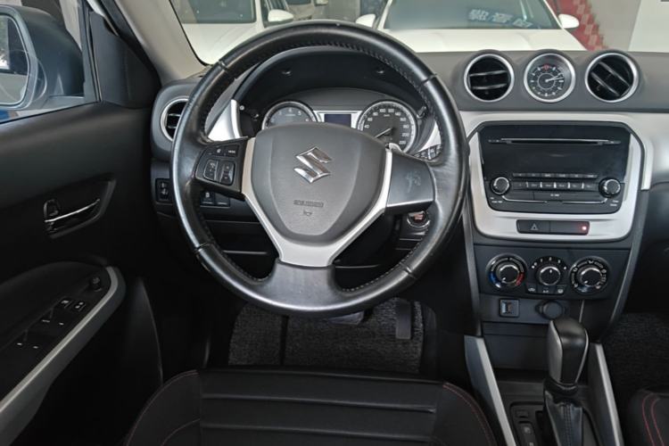 Used Suzuki Vitara 2016 1.4T Automatic Two-Wheel Drive Elite Model Steering Wheel