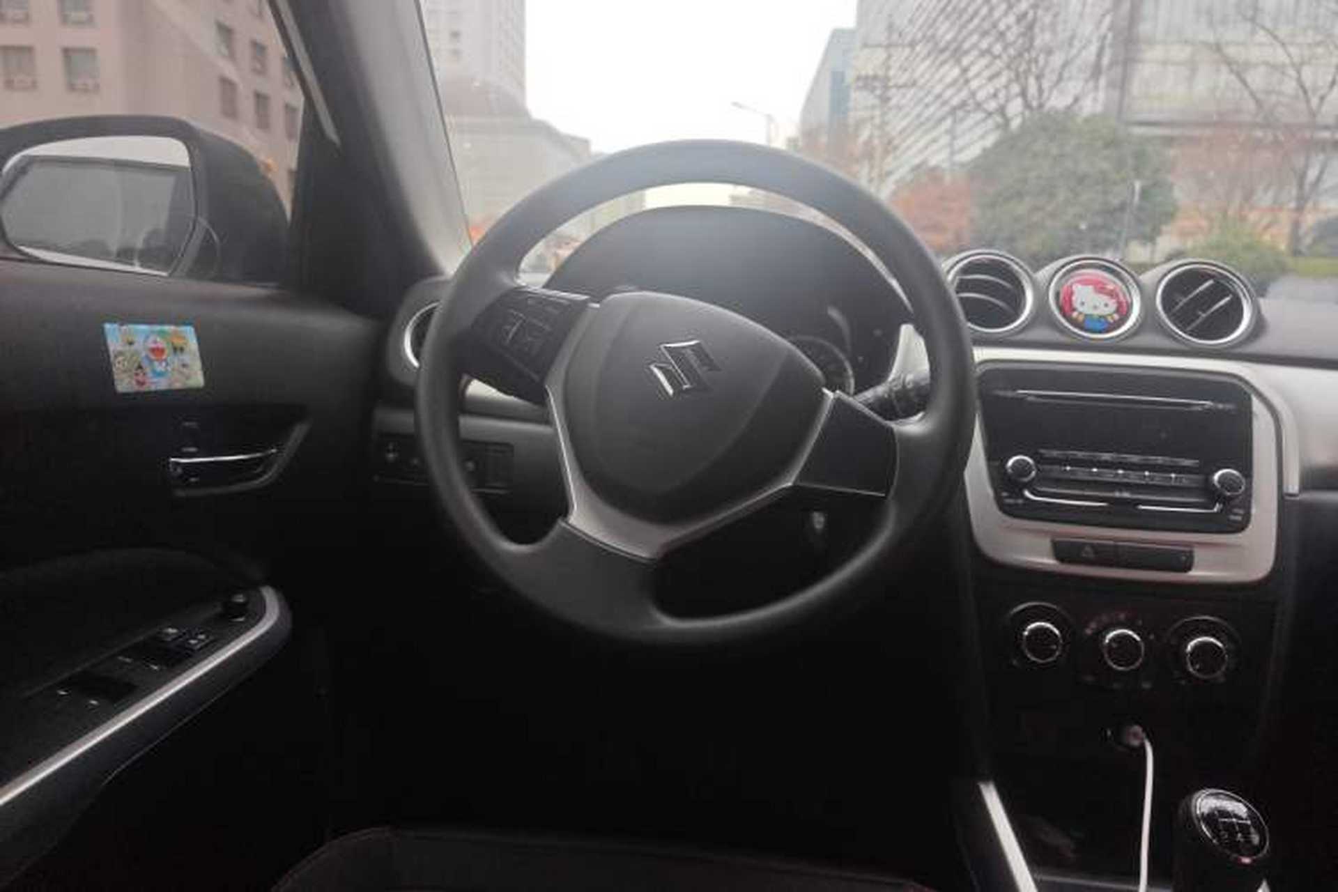 Used Suzuki Vitara 2016 1.6L Manual Two-Wheel Drive Entry-Level Trim Steering Wheel