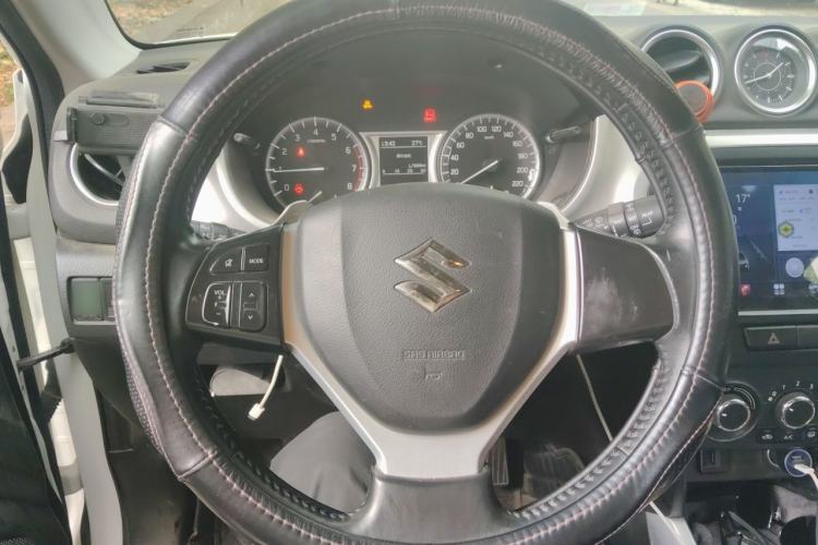 Used Suzuki Vitara 2016 1.4T Automatic Two-Wheel Drive Elite Model Steering Wheel