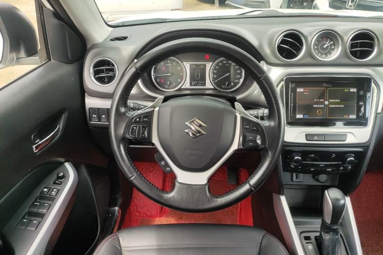 Used Suzuki Vitara 2016 1.4T Automatic Two-Wheel Drive Luxury Version Steering Wheel