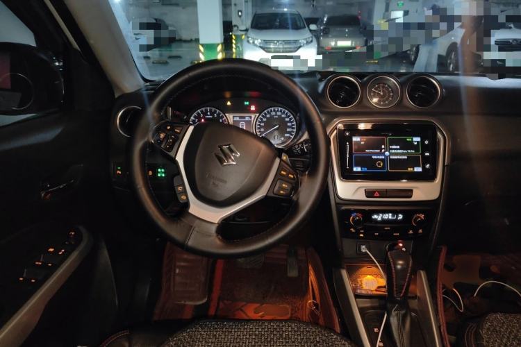 Used Suzuki Vitara 2016 1.4T Automatic Two-Wheel Drive Luxury Version Steering Wheel