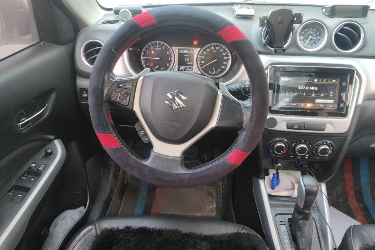 Used Suzuki Vitara 2016 1.4T Automatic All-Wheel Drive Leading Version Steering Wheel