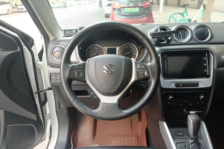Used Suzuki Vitara 2016 1.4T Automatic 4x4 Flagship Model Steering Wheel