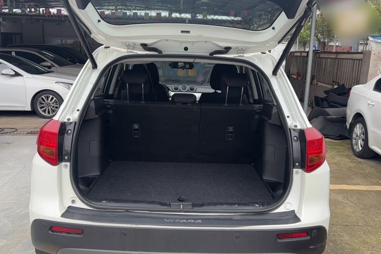 Used Suzuki Vitara 2016 1.4T Manual Two-Wheel-Drive Elite Model Trunk