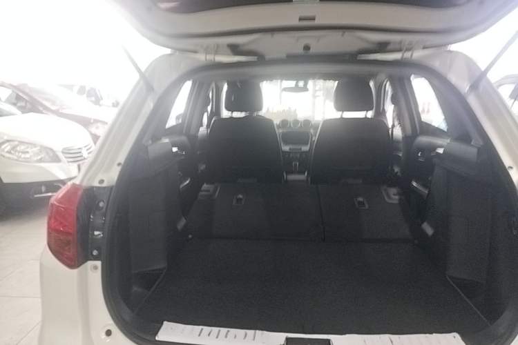 Used Suzuki Vitara 2016 1.4T Automatic 4x4 Flagship Model Trunk