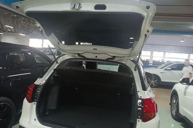 Used Suzuki Vitara 2016 1.4T Automatic Two-Wheel Drive Luxury Version Trunk