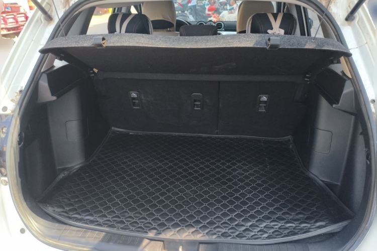 Used Suzuki Vitara 2016 1.4T Automatic Two-Wheel Drive Elite Model Trunk