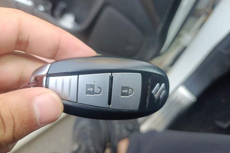Used Suzuki Vitara 2016 1.4T Manual Two-Wheel-Drive Elite Model Vehicle Key