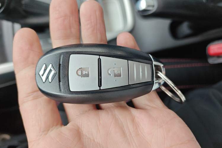 Used Suzuki Vitara 2016 1.4T Automatic Two-Wheel Drive Luxury Version Vehicle Key