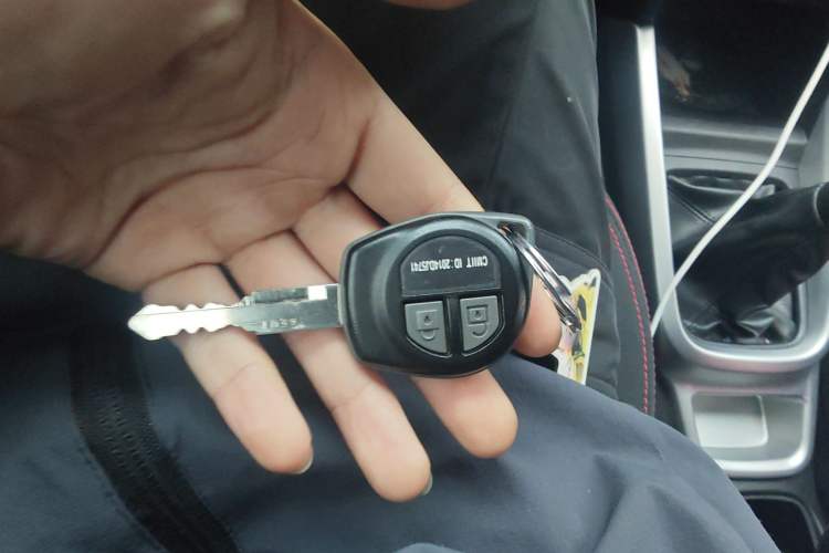 Used Suzuki Vitara 2016 1.6L Manual Two-Wheel Drive Entry-Level Trim Vehicle Key