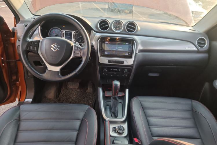 Used Suzuki Vitara 2016 1.4T Automatic 4x4 Flagship Model Center Console