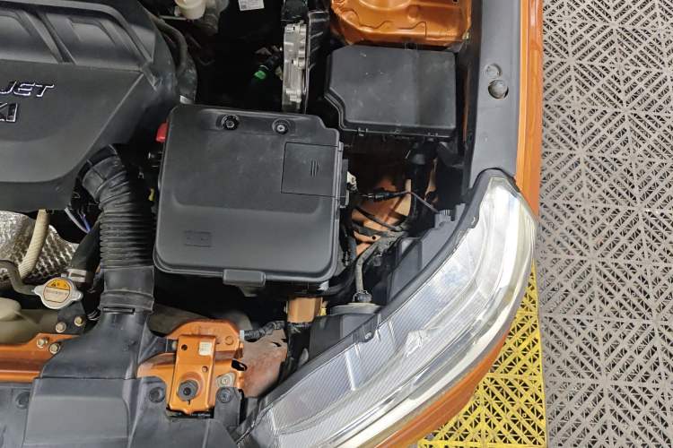 Used Suzuki Vitara 2016 1.4T Automatic Two-Wheel Drive Elite Model Engine Bay Left