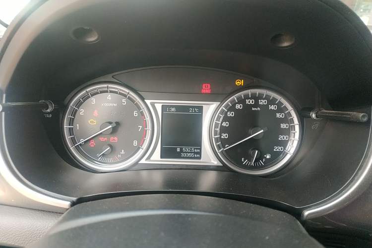 Used Suzuki Vitara 2016 1.6L Manual Two-Wheel Drive Entry-Level Trim Instrument Cluster