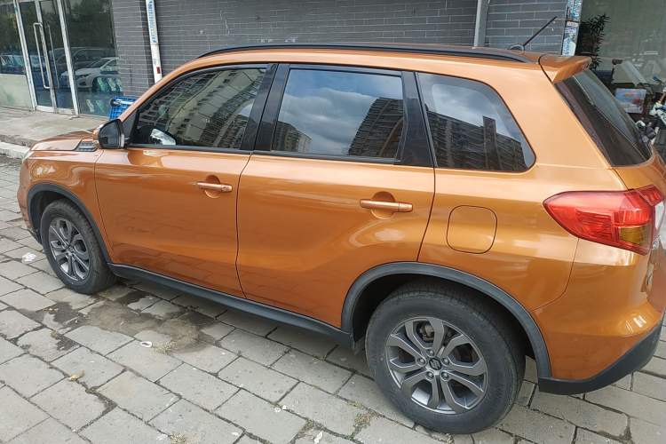Used Suzuki Vitara 2016 1.6L Manual Two-Wheel Drive Entry-Level Trim Left Side