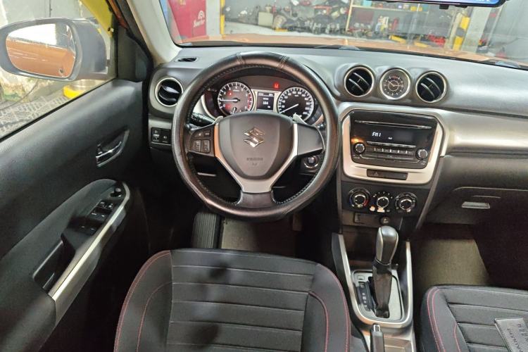 Used Suzuki Vitara 2016 1.4T Automatic Two-Wheel Drive Elite Model Steering Wheel