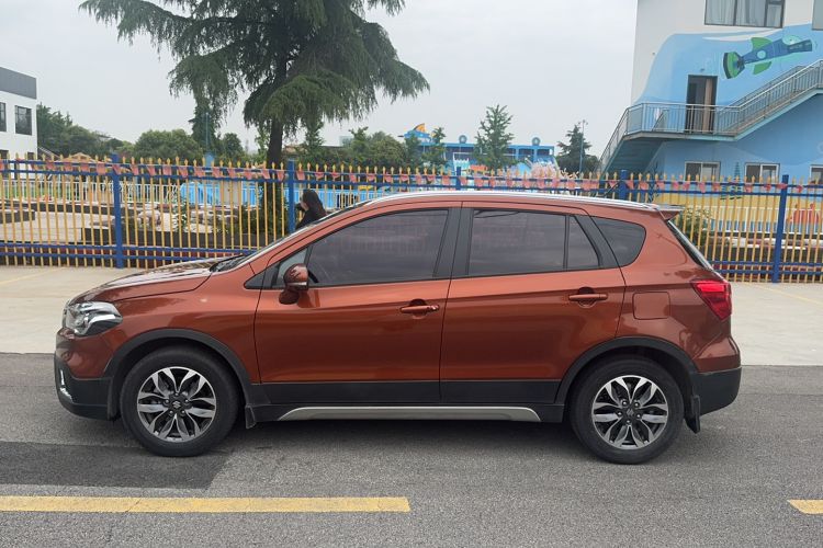 Used Suzuki Vitara S-Cross 2017 1.6L CVT Two-Wheel Drive Urban Advanced Model Exterior 5