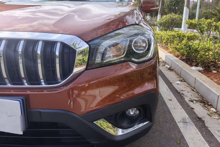 Used Suzuki Vitara S-Cross 2017 1.6L CVT Two-Wheel Drive Urban Advanced Model Exterior 6