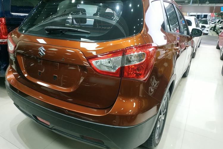 Used Suzuki Vitara S-Cross 2017 1.6L CVT Two-Wheel Drive Urban Advanced Model Exterior 6
