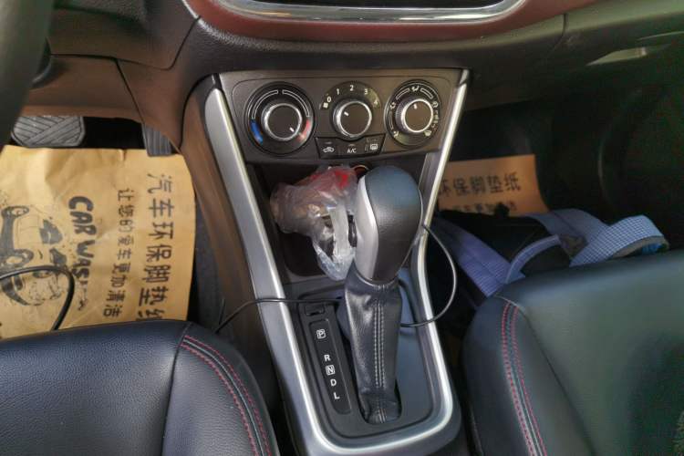 Used Suzuki Vitara S-Cross 2017 1.6L CVT Two-Wheel Drive Urban Fashion Model Gear Lever