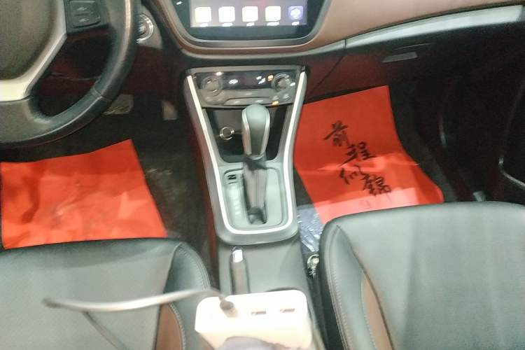 Used Suzuki Vitara S-Cross 2017 1.6L CVT Two-Wheel Drive Urban Advanced Model Gear Lever