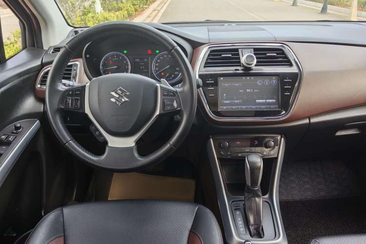 Used Suzuki Vitara S-Cross 2017 1.6L CVT Two-Wheel Drive Urban Advanced Model Interior 4