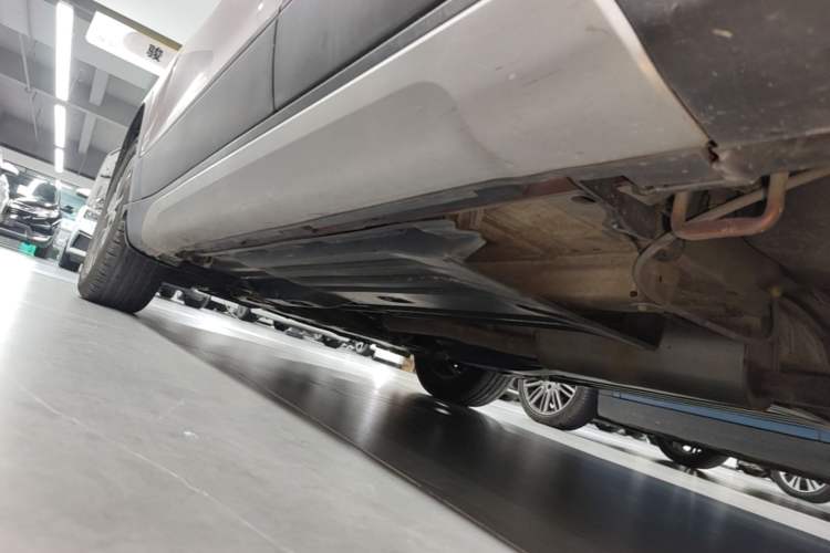 Used Suzuki Vitara S-Cross 2017 1.6L CVT Two-Wheel Drive Urban Advanced Model Left Side Sill