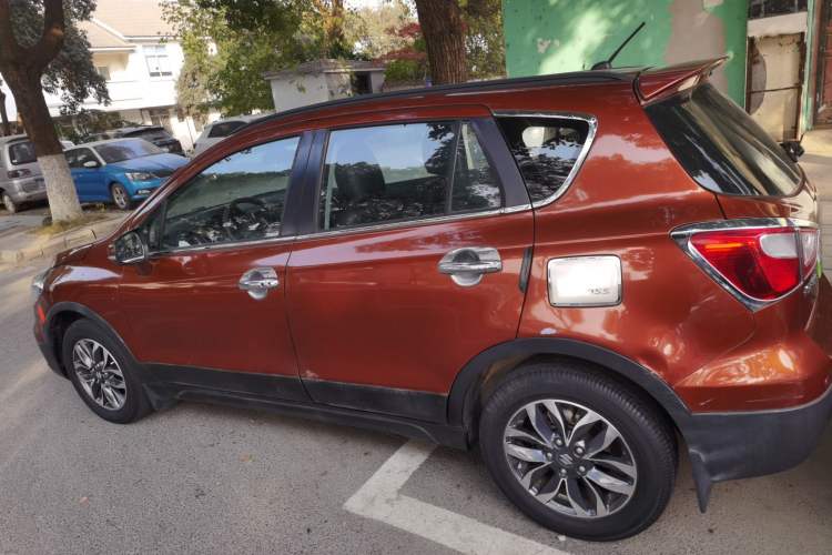 Used Suzuki Vitara S-Cross 2017 1.6L CVT Two-Wheel Drive Urban Fashion Model Left Side