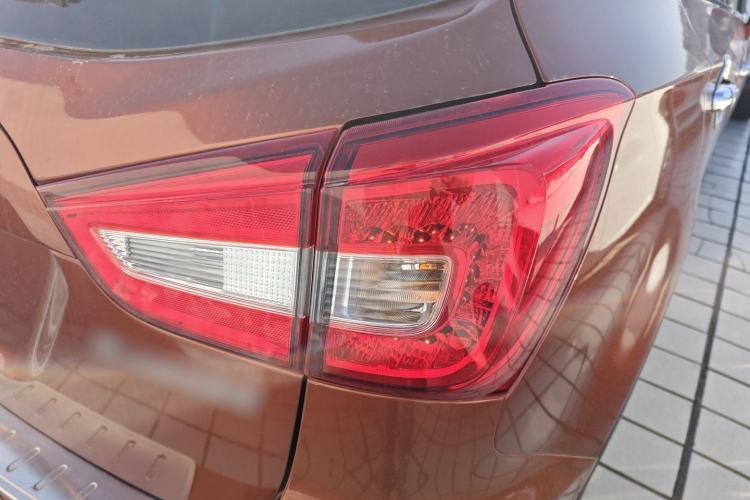 Used Suzuki Vitara S-Cross 2017 1.6L CVT Two-Wheel Drive Urban Advanced Model Right Rear Taillight