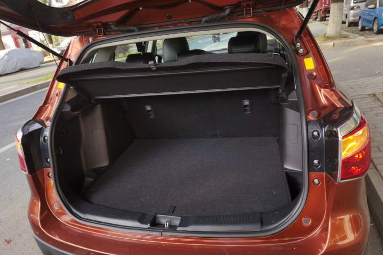 Used Suzuki Vitara S-Cross 2017 1.6L CVT Two-Wheel Drive Urban Fashion Model Trunk