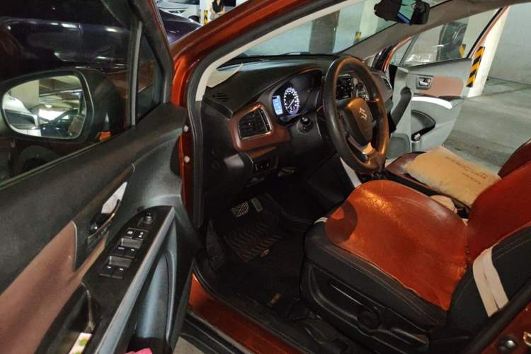 Used Suzuki Vitara S-Cross 2017 1.6L CVT Two-Wheel Drive Urban Fashion Model Driver Seat