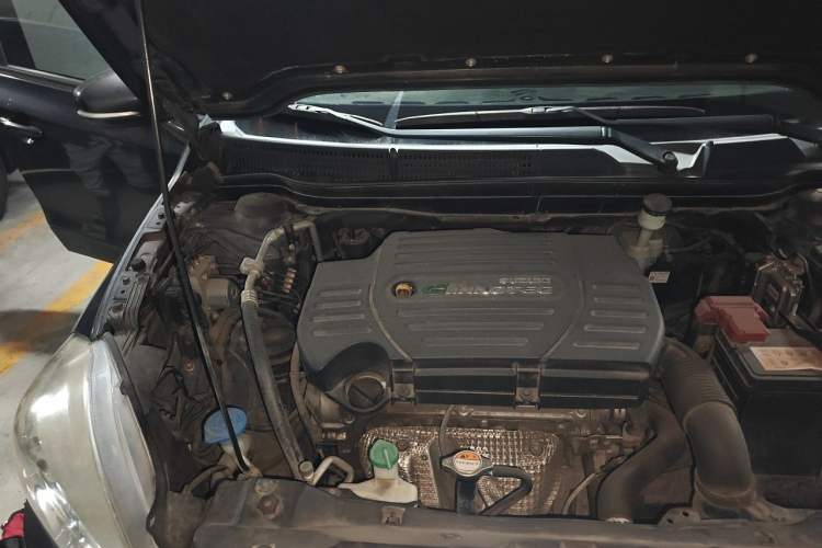 Used Suzuki Vitara S-Cross 2017 1.6L Manual Two-Wheel Drive Urban Fashion Model Engine Bay Right